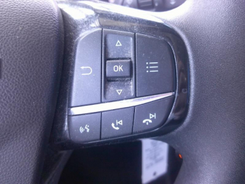 Photo 12 du bon plan FORD Fiesta 1.1 85ch TREND 5p Euro6.2 occasion à 10900 €