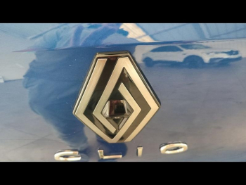 Photo 10 du bon plan RENAULT Clio 1.6 E-Tech 145ch full hybrid Techno - 24 occasion à 19990 €