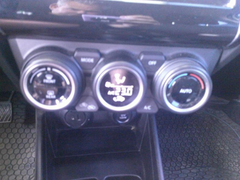 Photo 12 du bon plan SUZUKI Swift 1.2 Dualjet Hybrid 90ch Pack Allgrip Euro6d-T occasion à 12590 €