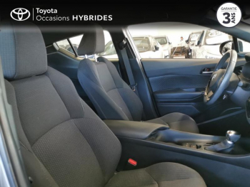 Photo 4 du bon plan TOYOTA C-HR 122h Dynamic 2WD E-CVT RC18 occasion à 17990 €