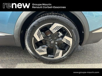 Photo 9 du bon plan RENAULT SYMBIOZ 1.6 E-Tech full hybrid 145ch Iconic occasion à 27980 €