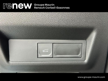 Photo 22 du bon plan RENAULT SYMBIOZ 1.6 E-Tech full hybrid 145ch Iconic occasion à 27980 €