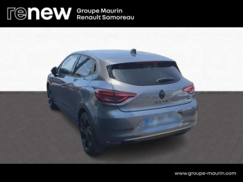 Photo 4 du bon plan RENAULT Clio 1.6 E-Tech hybride 145ch Engineered occasion à 16800 €