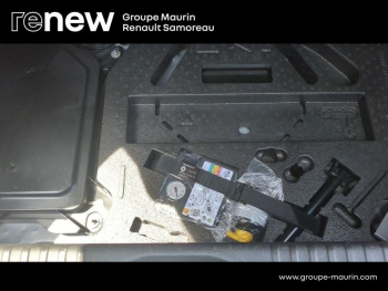 Photo 10 du bon plan RENAULT Clio 1.6 E-Tech hybride 145ch Engineered occasion à 16800 €