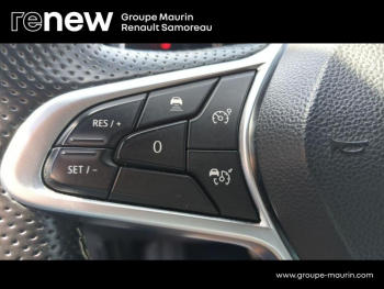 Photo 21 du bon plan RENAULT Clio 1.6 E-Tech hybride 145ch Engineered occasion à 16800 €