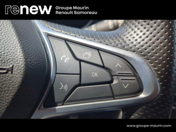 Photo 22 du bon plan RENAULT Clio 1.6 E-Tech hybride 145ch Engineered occasion à 16800 €