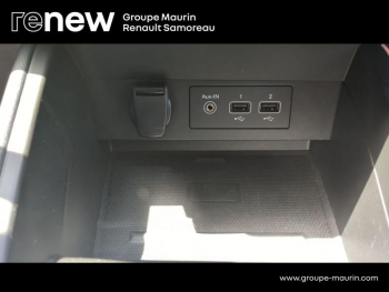 Photo 27 du bon plan RENAULT Clio 1.6 E-Tech hybride 145ch Engineered occasion à 16800 €