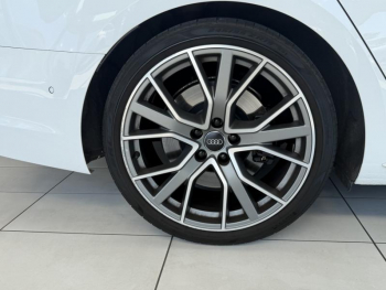 Photo 22 du bon plan AUDI S4 Avant 3.0 V6 TFSI 354ch quattro tiptronic 8 occasion à 37900 €