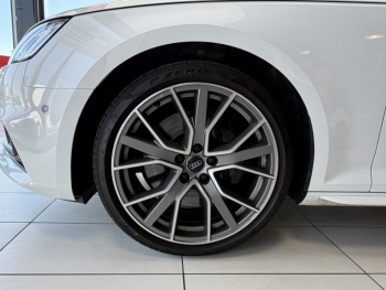 Photo 24 du bon plan AUDI S4 Avant 3.0 V6 TFSI 354ch quattro tiptronic 8 occasion à 37900 €