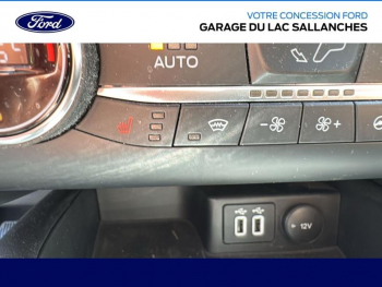 Photo 29 du bon plan FORD Kuga 2.5 Duratec 190ch FHEV Vignale BVA i-AWD occasion à 26990 €
