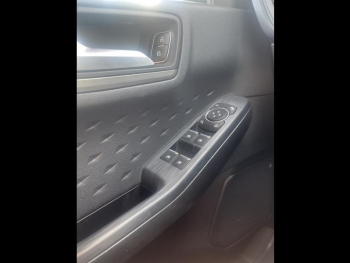 Photo 30 du bon plan FORD Kuga 2.5 Duratec 225ch PowerSplit PHEV Titanium eCVT occasion à 18990 €