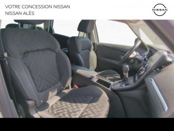 Photo 21 du bon plan RENAULT Scenic 1.3 TCe 140ch FAP Limited EDC occasion à 13890 €
