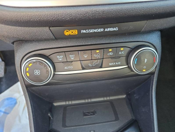 Photo 26 du bon plan FORD Fiesta 1.0 Flexifuel 95ch Titanium Business 5p occasion à 13490 €