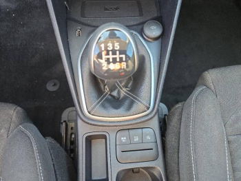 Photo 27 du bon plan FORD Fiesta 1.0 Flexifuel 95ch Titanium Business 5p occasion à 13490 €