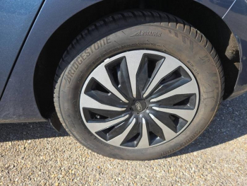 Photo 34 du bon plan FORD Fiesta 1.0 Flexifuel 95ch Titanium Business 5p occasion à 13490 €