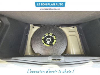 Photo 8 du bon plan PEUGEOT 208 1.6 BlueHDi 100ch Allure 5p occasion à 9799 €