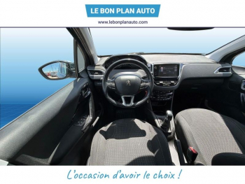 Photo 15 du bon plan PEUGEOT 208 1.6 BlueHDi 100ch Allure 5p occasion à 9799 €