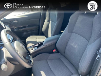 Photo 11 du bon plan TOYOTA C-HR 122h Design 2WD E-CVT RC18 occasion à 17790 €