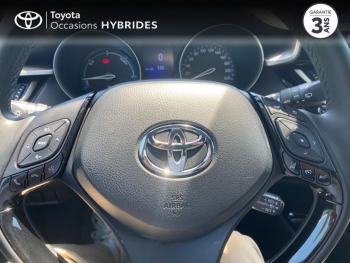 Photo 13 du bon plan TOYOTA C-HR 122h Design 2WD E-CVT RC18 occasion à 17790 €