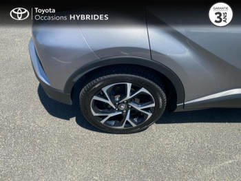 Photo 16 du bon plan TOYOTA C-HR 122h Design 2WD E-CVT RC18 occasion à 17790 €