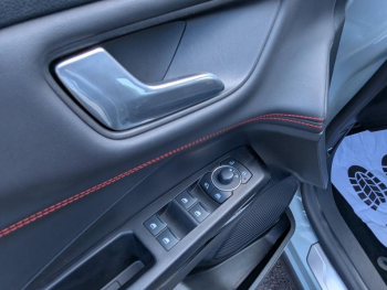 Photo 8 du bon plan FORD Puma 1.0 EcoBoost Hybrid 125ch ST-Line X S&S Powershift occasion à 24989 €