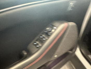 Photo 14 du bon plan FORD Mustang Mach-E 294ch Extended Range 99kWh Premium Propulsion occasion à 38400 €