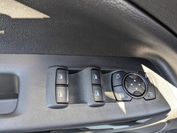 Photo 4 du bon plan FORD EcoSport 1.0 EcoBoost 125ch Active 6cv occasion à 15290 €