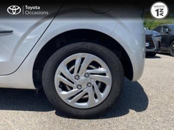Photo 16 du bon plan HYUNDAI i10 1.0 67ch ECO Intuitive BVR occasion à 10990 €