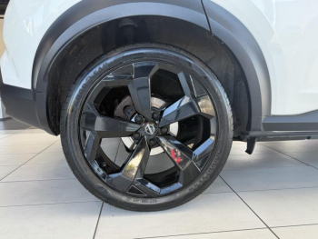 Photo 16 du bon plan NISSAN Juke 1.6 Hybrid 143ch Première Edition 2022.5 occasion à 20900 €