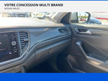 Photo 25 du bon plan VOLKSWAGEN T-Roc 1.5 TSI EVO 150ch Carat occasion à 16990 €