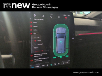 Photo 32 du bon plan RENAULT Megane E-Tech Electric EV60 220ch Iconic super charge -C occasion à 24999 €