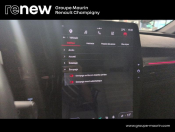 Photo 36 du bon plan RENAULT Megane E-Tech Electric EV60 220ch Iconic super charge -C occasion à 24999 €