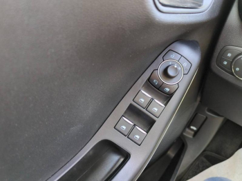 Photo 16 du bon plan FORD Puma 1.0 Flexifuel 125ch S&S mHEV Titanium occasion à 17990 €