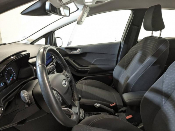 Photo 6 du bon plan FORD Fiesta 1.0 EcoBoost 95ch Titanium 5p occasion à 12489 €