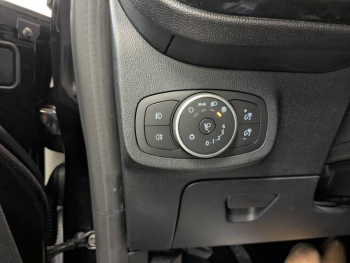 Photo 11 du bon plan FORD Fiesta 1.0 EcoBoost 95ch Titanium 5p occasion à 12489 €