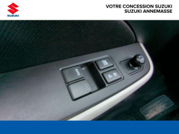 Photo 13 du bon plan SUZUKI Swift 1.2 Dualjet Hybrid 83ch Avantage occasion à 13490 €