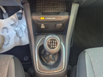 Photo 11 du bon plan FORD Tourneo Courier 1.0 EcoBoost 125ch S&S Titanium occasion à 22990 €