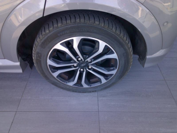 Photo 18 du bon plan FORD Puma 1.0 Flexifuel 125ch S&S mHEV ST-Line occasion à 17900 €