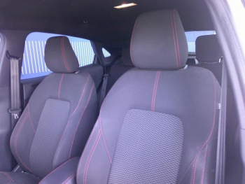 Photo 21 du bon plan FORD Puma 1.0 Flexifuel 125ch S&S mHEV ST-Line occasion à 17900 €