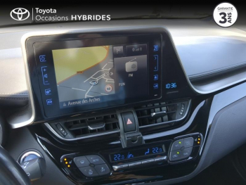 Photo 20 du bon plan TOYOTA C-HR 122h Design 2WD E-CVT RC18 occasion à 17990 €