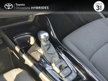 Photo 22 du bon plan TOYOTA C-HR 122h Design 2WD E-CVT RC18 occasion à 17990 €