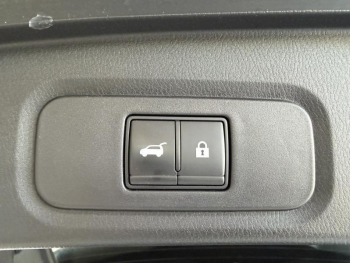 Photo 9 du bon plan NISSAN Qashqai 1.3 Mild Hybrid 158ch Tekna Xtronic occasion à 25290 €