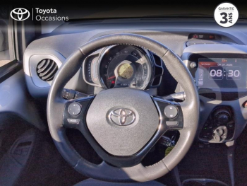 Photo 9 du bon plan TOYOTA Aygo 1.0 VVT-i 72ch x-play x-app 5p MC18 occasion à 9990 €
