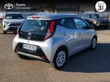 Photo 18 du bon plan TOYOTA Aygo 1.0 VVT-i 72ch x-play x-app 5p MC18 occasion à 9990 €