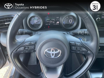 Photo 13 du bon plan TOYOTA Yaris 116h Design 5p MY22 occasion à 18290 €
