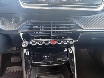 Photo 18 du bon plan PEUGEOT 2008 1.2 PureTech 130ch S&S GT EAT8 occasion à 15490 €