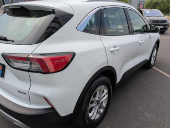 Photo 20 du bon plan FORD Kuga 2.5 Duratec 190ch FHEV E85 Titanium BVA occasion à 21390 €