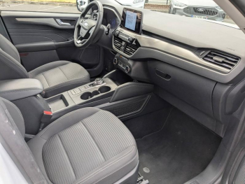 Photo 24 du bon plan FORD Kuga 2.5 Duratec 190ch FHEV E85 Titanium BVA occasion à 21390 €