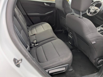 Photo 9 du bon plan FORD Kuga 2.5 Duratec 190ch FHEV E85 Titanium BVA occasion à 20990 €