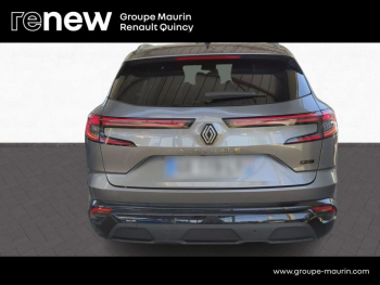 Photo 6 du bon plan RENAULT Austral 1.2 E-Tech full hybrid 200ch Iconic- 23 occasion à 32690 €